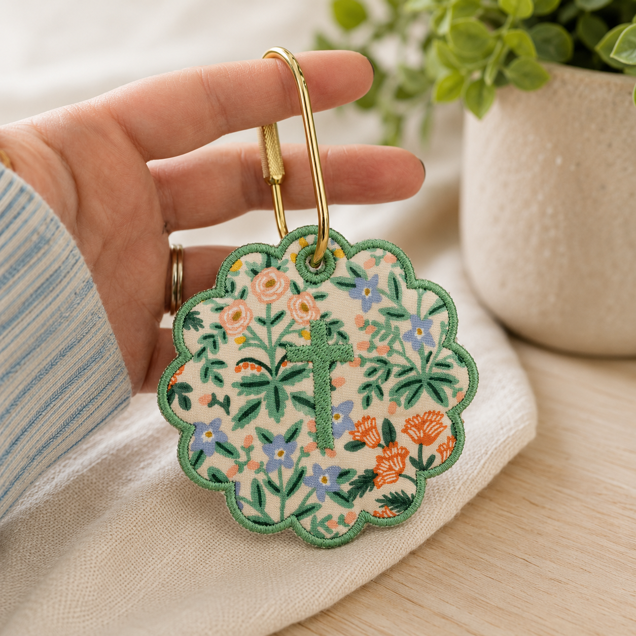 Green Garden Cross Bag Tag