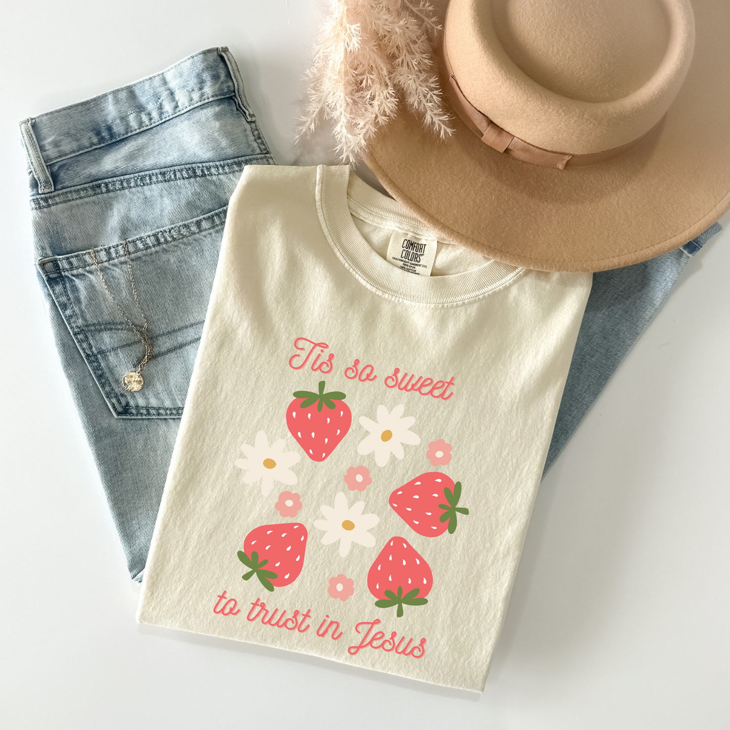 Tis So Sweet To Trust In Jesus T-Shirt | Ivory