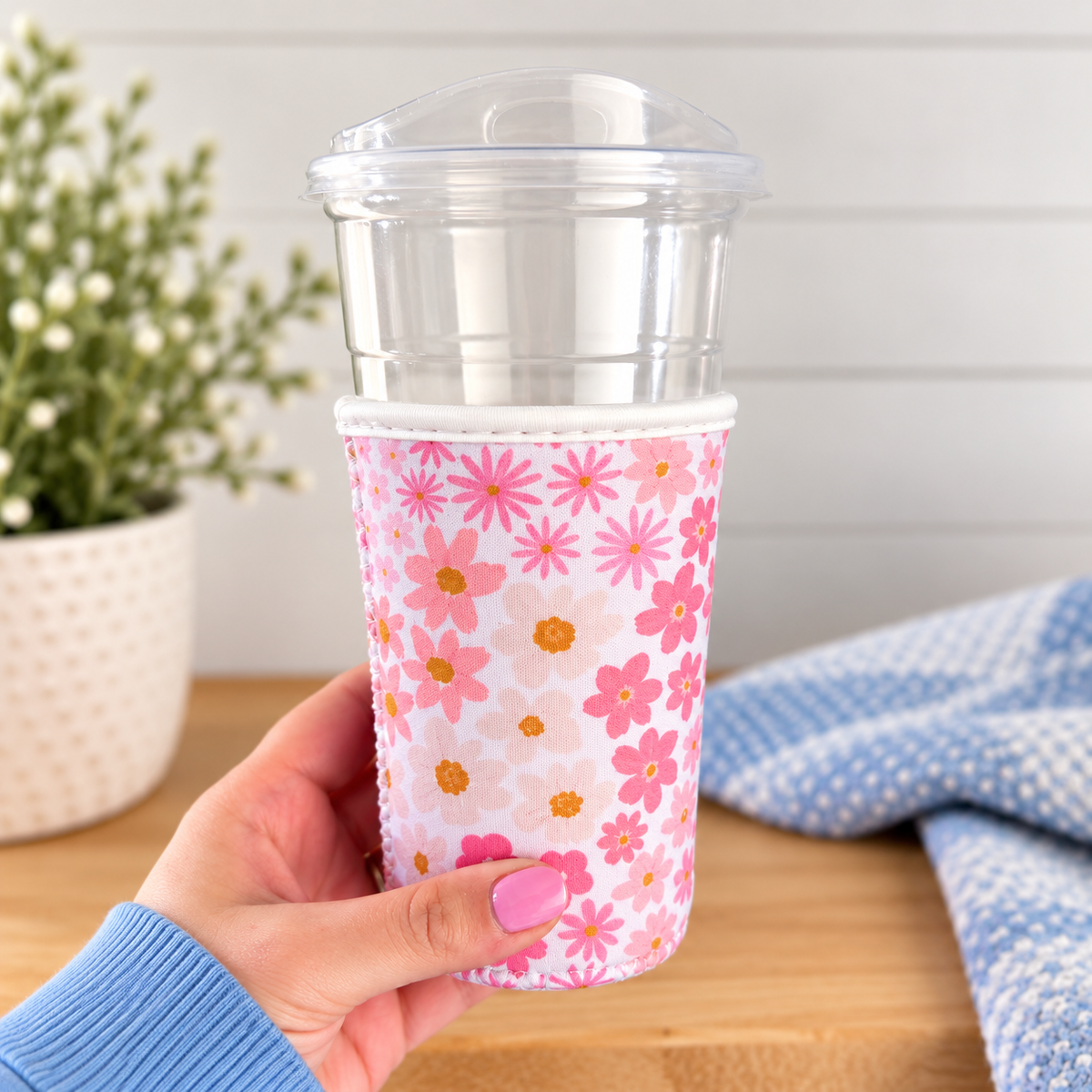 Pink Blooms Drink Sleeve