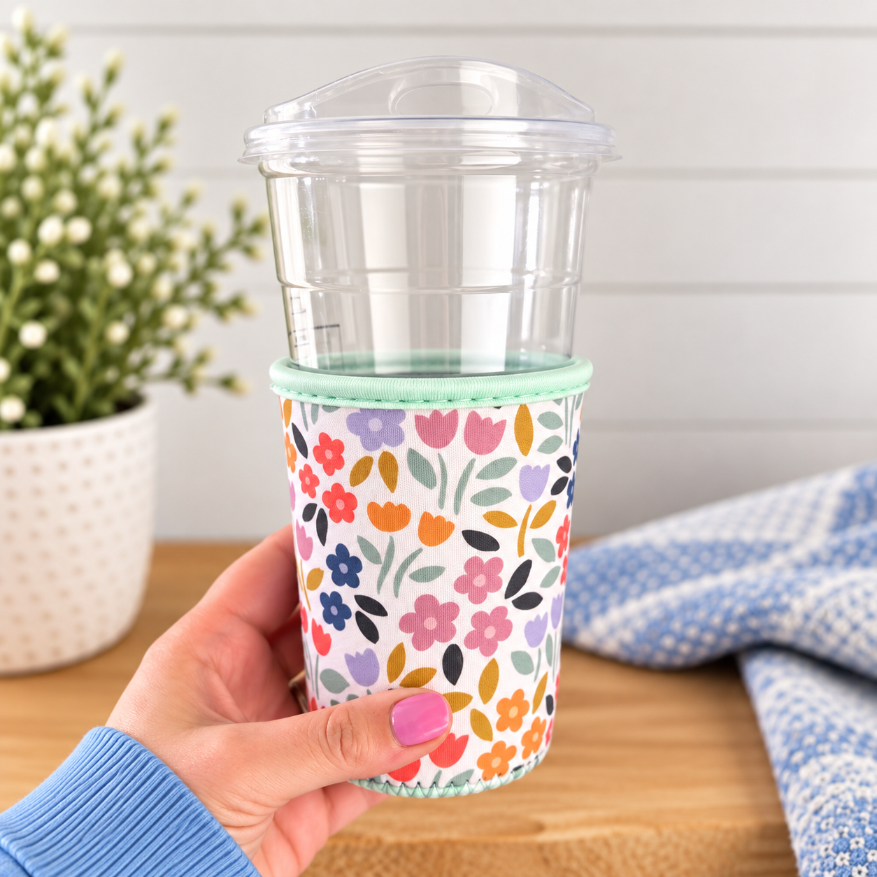 Flower Meadow Drink Sleeve