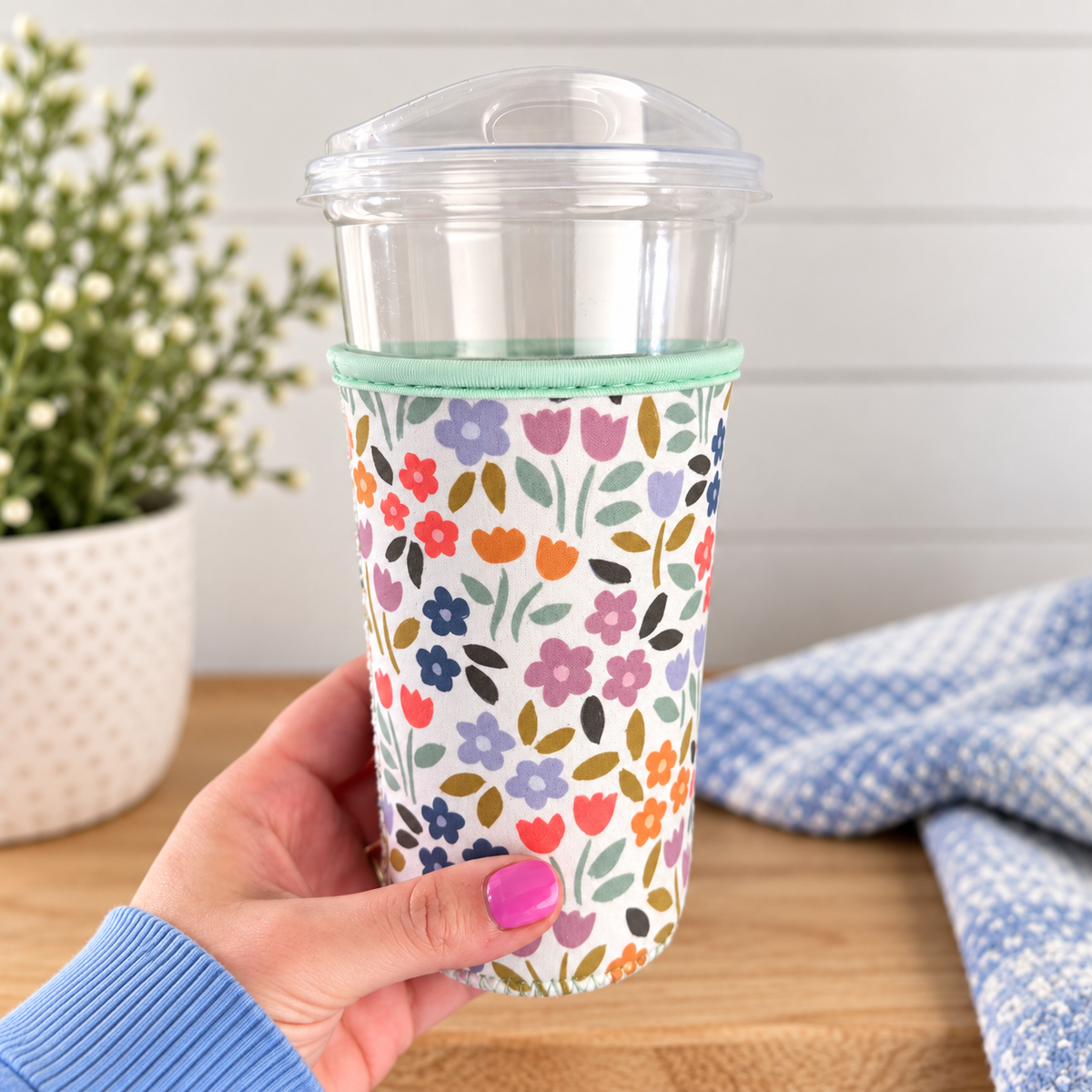 Flower Meadow Drink Sleeve