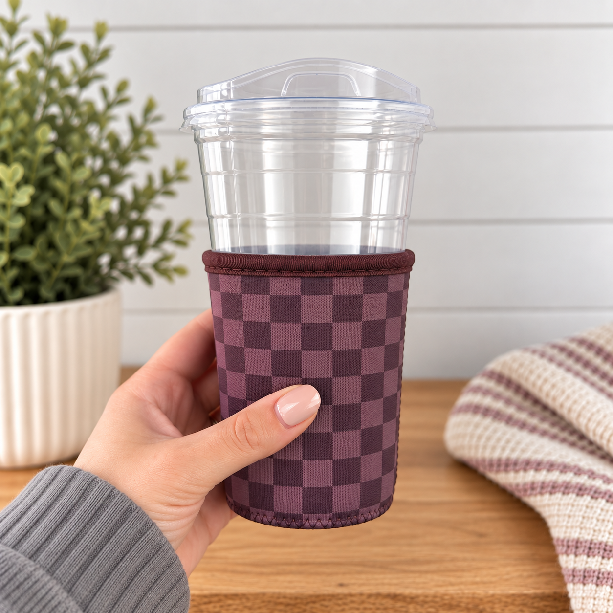 Cocoa Checkered Drink Sleeve