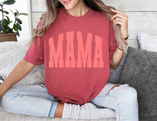 DIstressed MAMA T-Shirt - Crimson