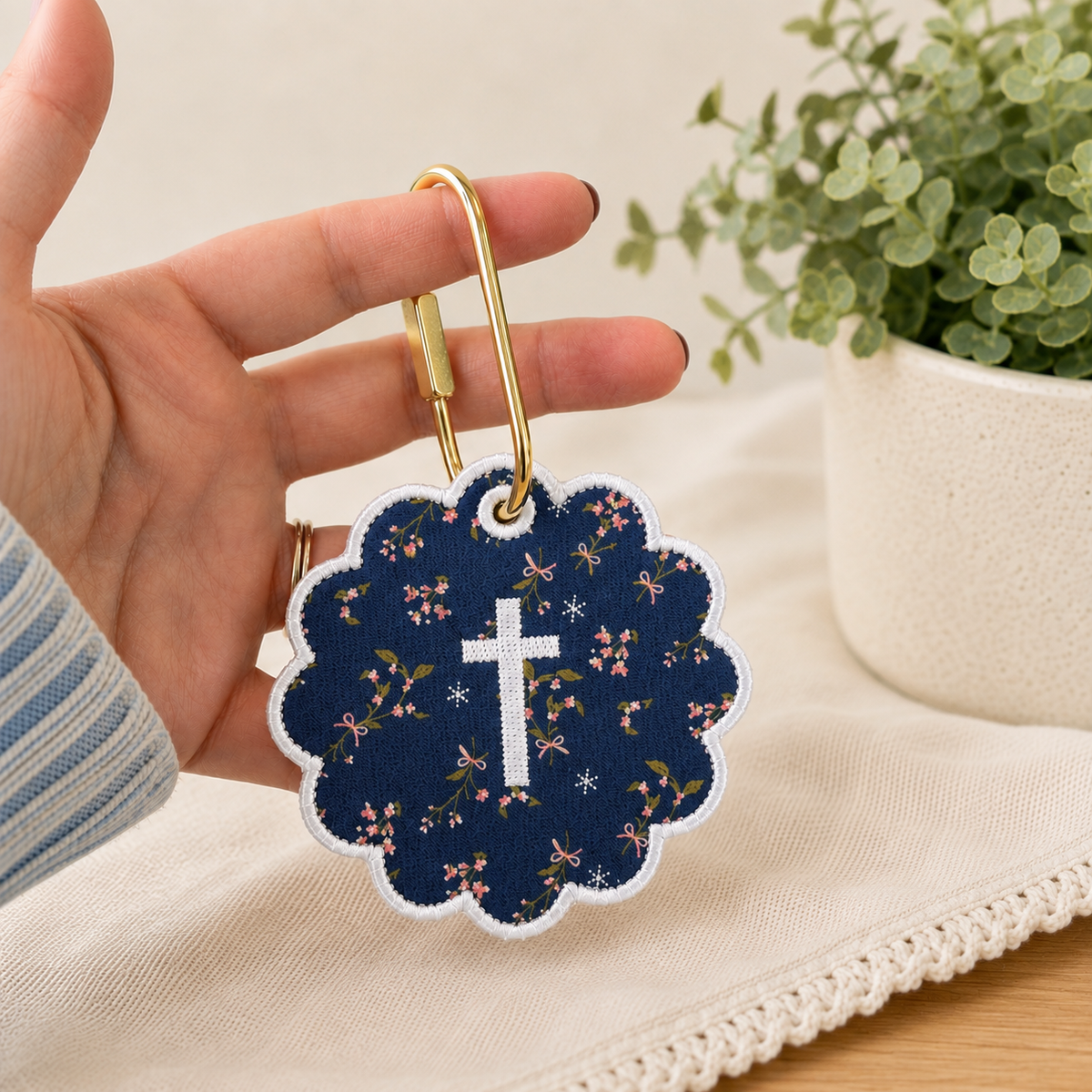 Navy Berries Cross Bag Tag